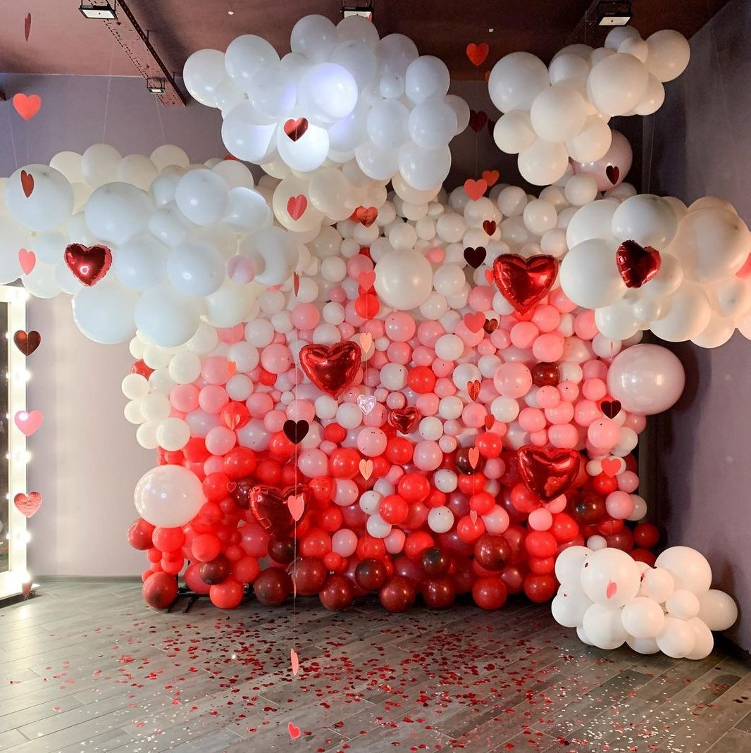 1110-0031 Фотозона з повітряних кульок, розмір 200 на 250 см